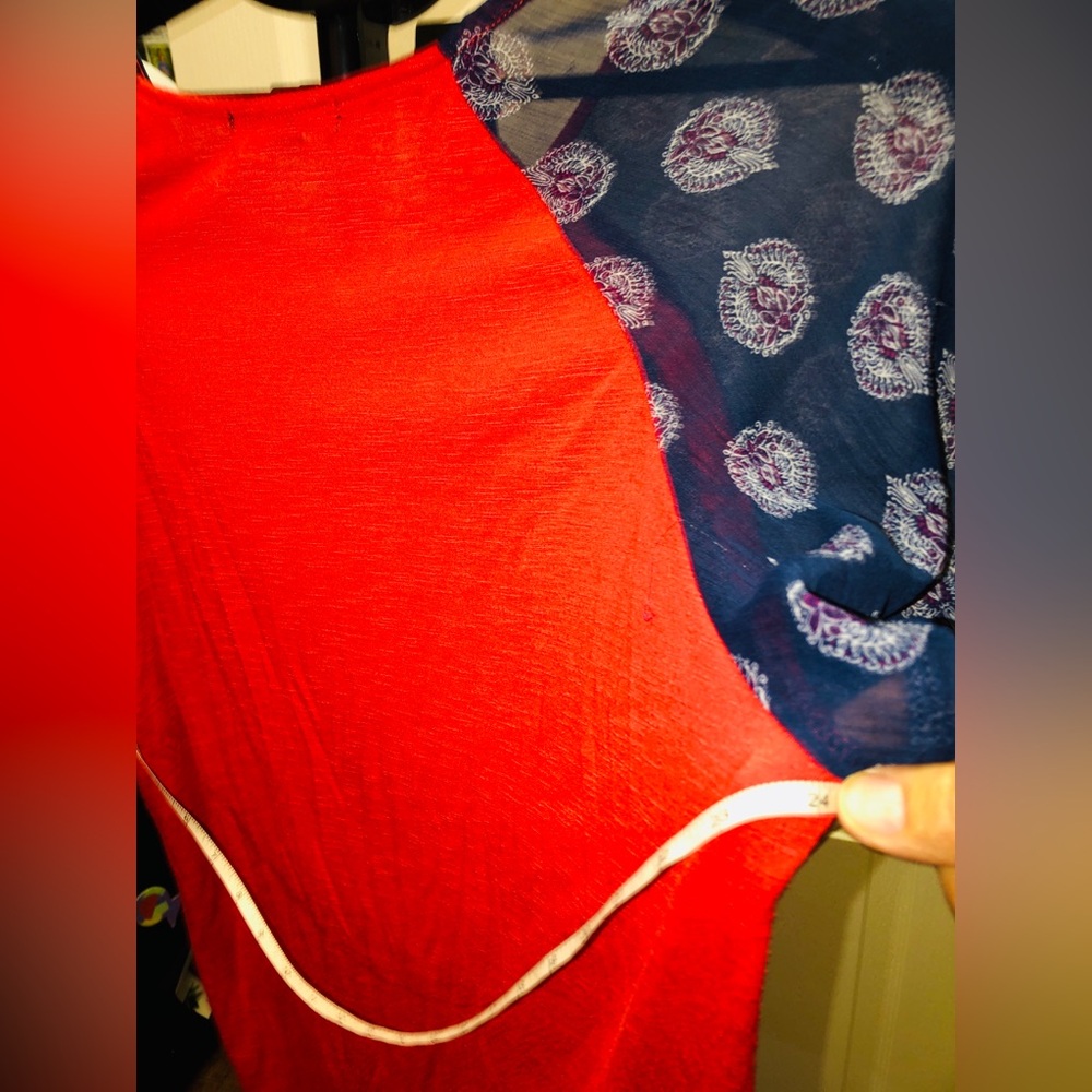 Red Embroidered Front Raglan Sleeve Top - Picture 5 of 6